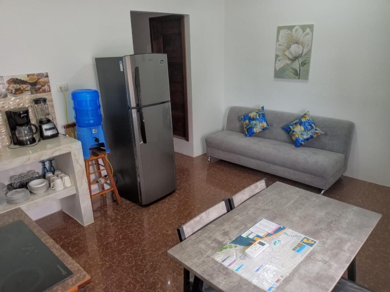 Apartahotel Casa Soleil Puerto Villamil Pokoj fotografie
