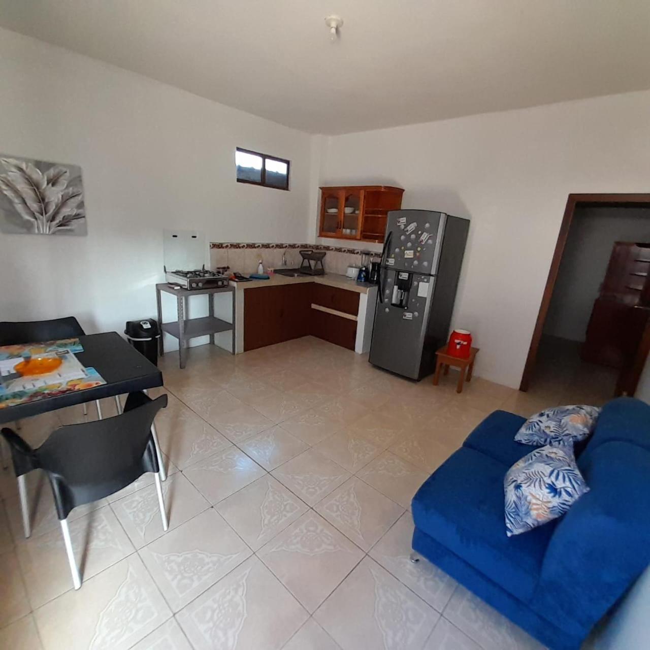 Apartahotel Casa Soleil Puerto Villamil Pokoj fotografie